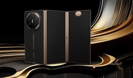 华为三折叠最新爆料,颠覆性设计，引领折叠屏新潮流